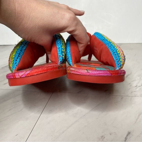 Farm Rio Toucans Crochet Multicolor Puffy Flip Flop 6 - Picture 4 of 13